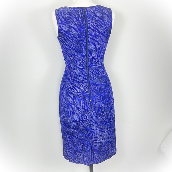 💕Beautiful Blue Banana Republic No Sleeve Sheath Dress💕 - Picture 4 of 11